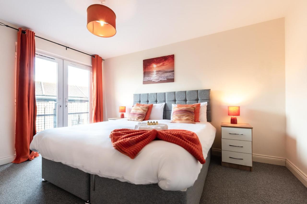 City Centre Comfort: Spacious 2-Bed with Smart TVs and Secure Parking Southampton Exterior photo